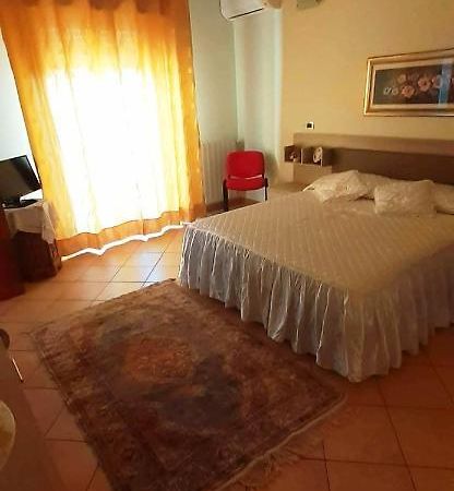 Bnb la Via del Mare Oristano Exterior foto